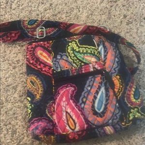 Vera Bradley hipster pursue